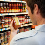 Etichette per alimenti: cosa impone la legge?